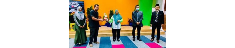 Sesi Penyampaian Sumbangan Aidilfitri Kepada Kakitangan Perkhidmatan Kumpulan Sokongan II INSTUN